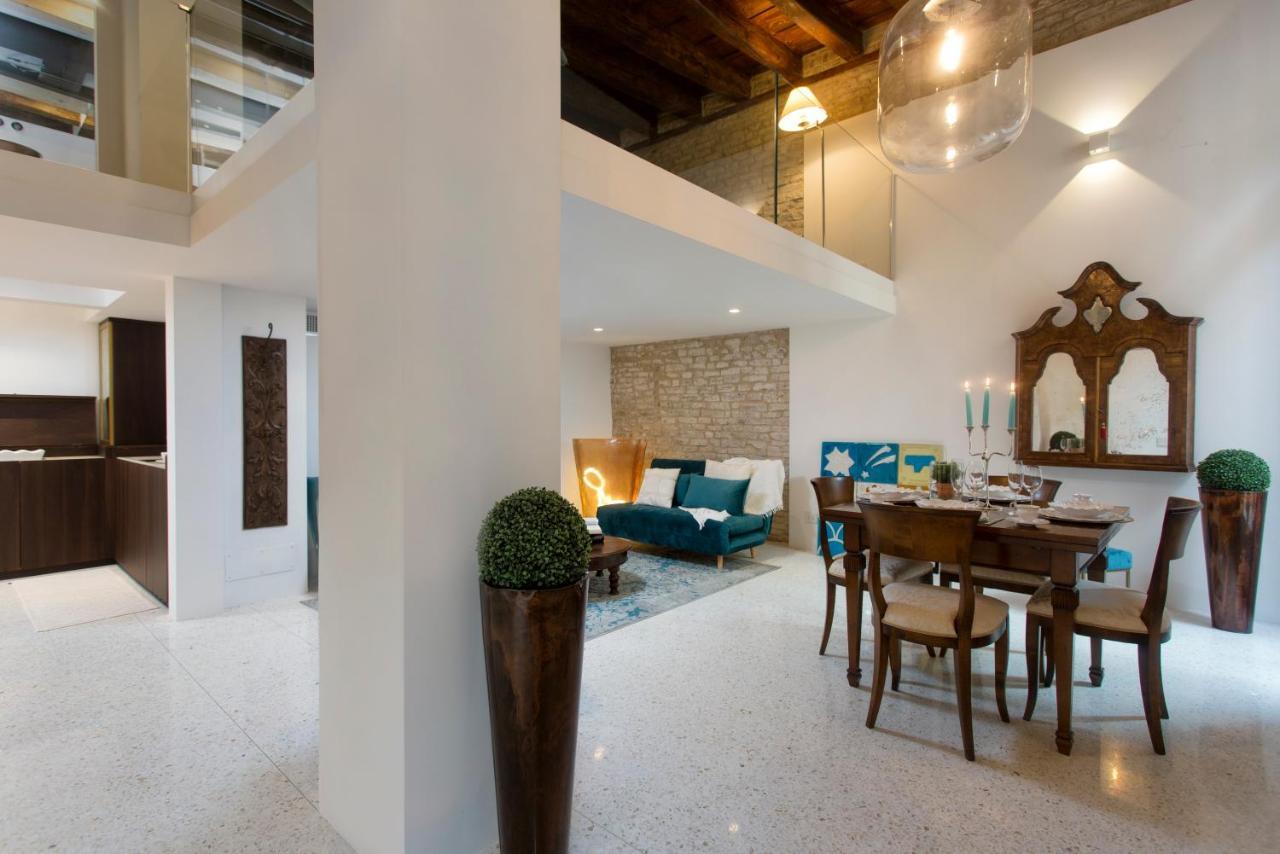 Italiahaus - Ca' Olivo Loft With Canal View In Rialto Venice Apartment Exterior photo