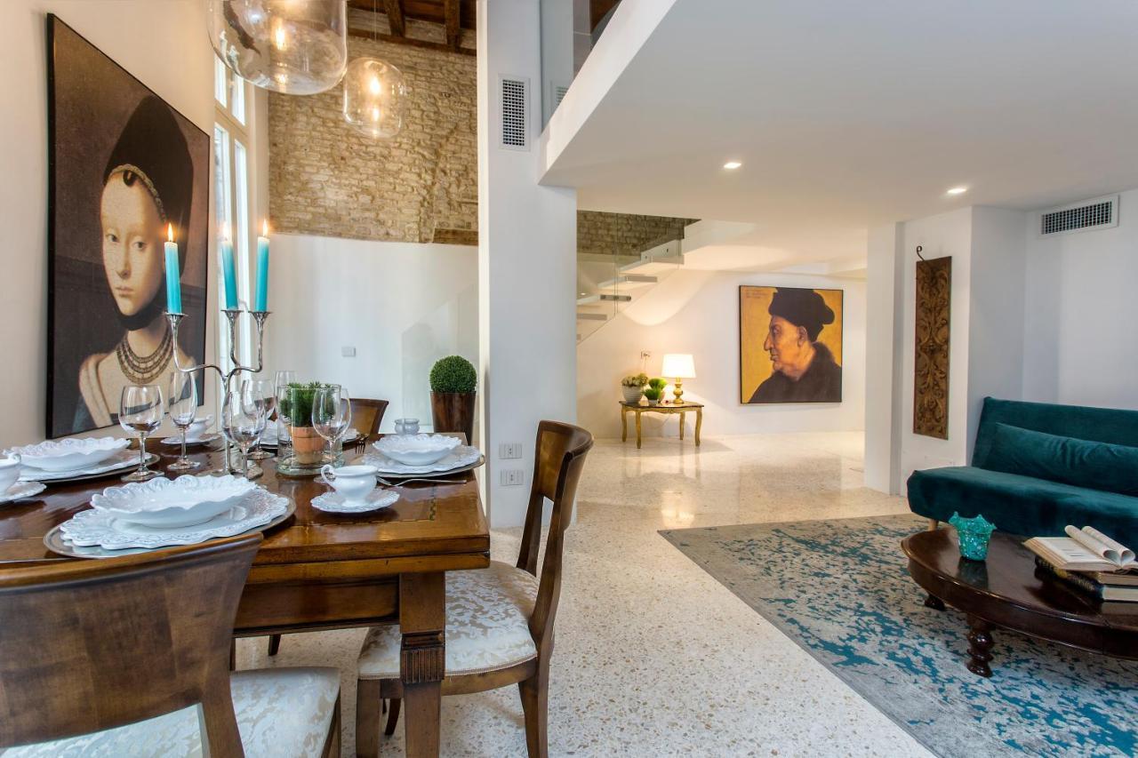 Italiahaus - Ca' Olivo Loft With Canal View In Rialto Venice Apartment Exterior photo